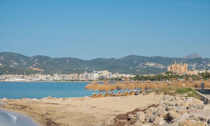 Foners Apartment | DUPLEX TERRACE ON THE SEA FRONT