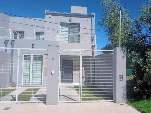 Lujan Apartment | Duplex Victoria