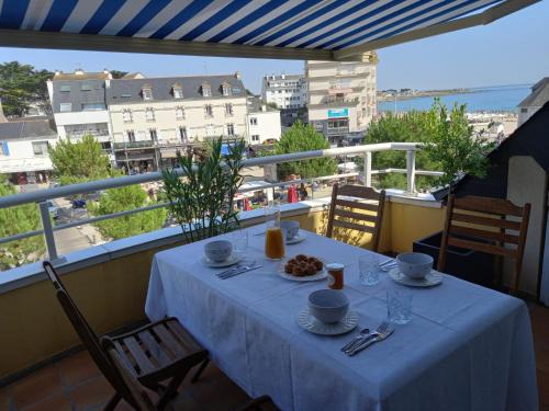 Quiberon Apartment | duplex vue mer grande plage,coeur cente ville