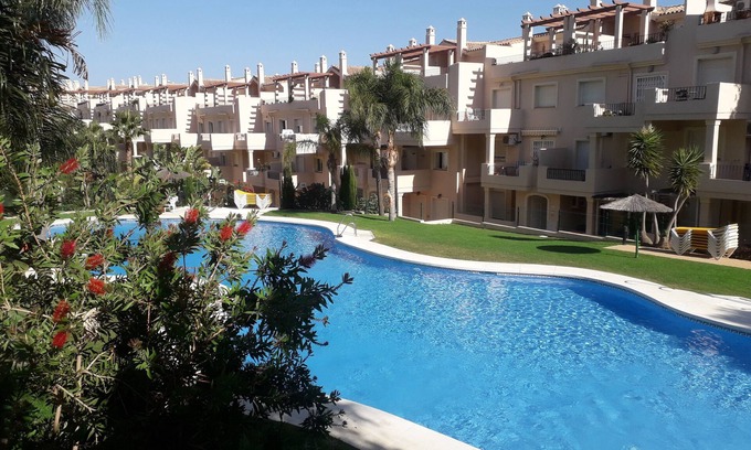Castillo de Sabinillas Apartment | Duquesa Fairways, a spacious apartment with fabulous views and facilities.