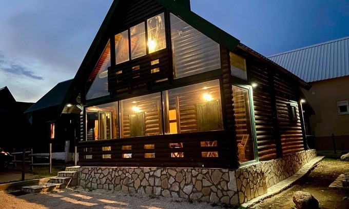 Zabljak Ski Chalet | Durmitor's sun cottages