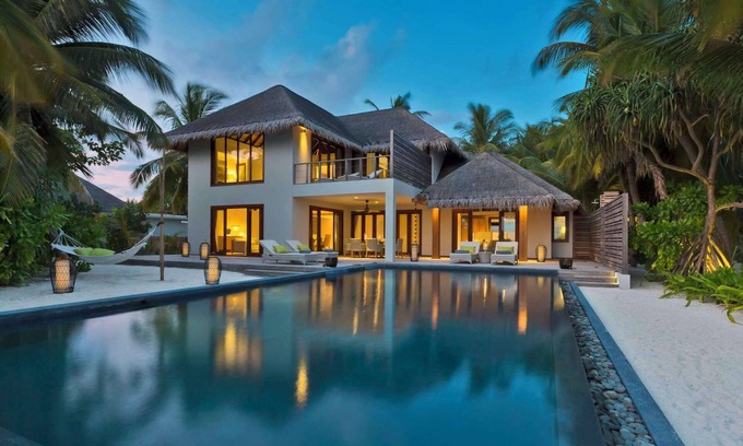 Mudhdhoo Resort | Dusit Thani Maldives - 50 percent discount on transfers for stays until 20 Dec 2025