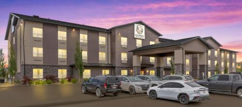 Fox Creek Hotel | Duvernay Inn & Suites