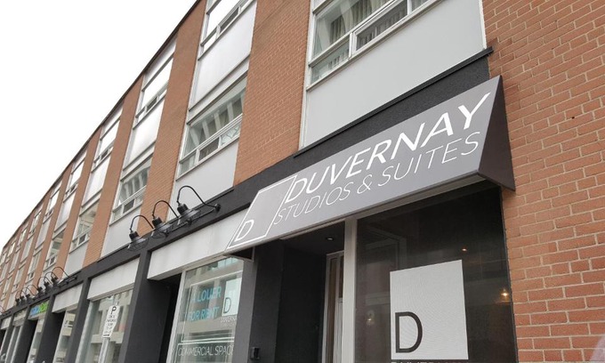 Hull Apartment | Duvernay Studios and Suites