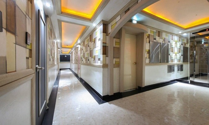 Saengmok Hotel | e motel