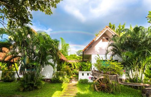 Hai Ya Resort | E-outfitting Boutique Chiang Mai