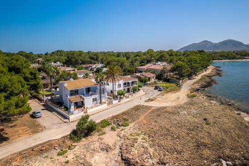 Marina Manresa Villa | E402 Miramar Manresa by Mallorca Villa Selection