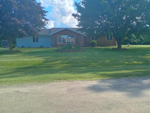 Oshkosh House | EAA Hartland
