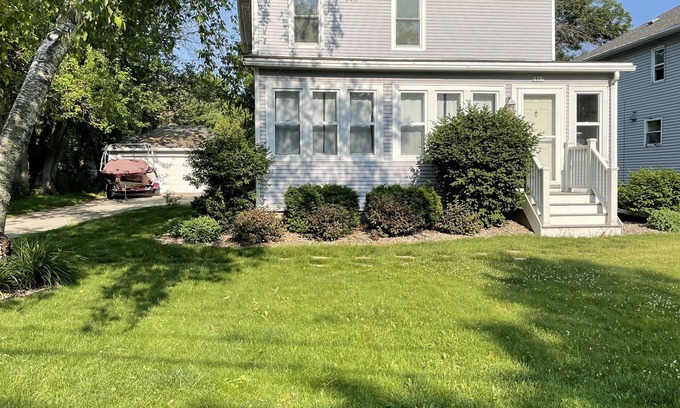 Oshkosh House | EAA Only a Mile Away