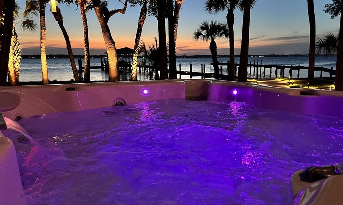 Merritt Island House | Eagle Harbour - Luxury Renovated Waterfront Home with private Dock