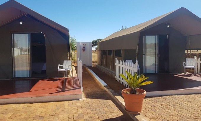 Ikopeleng House | Eagle Ranch Lodge