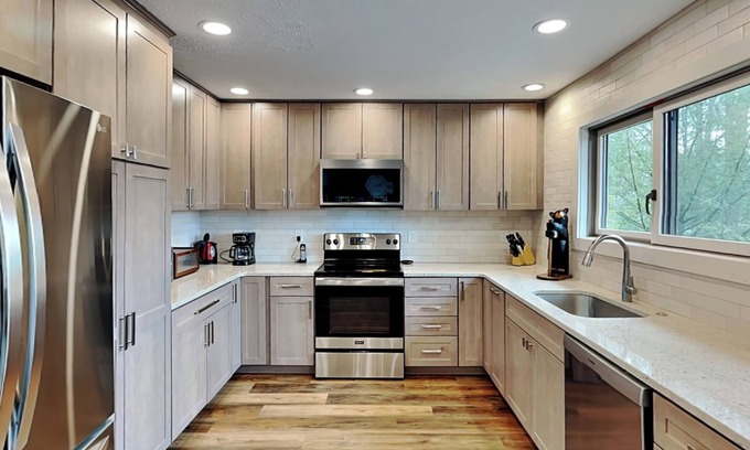 Penelacres House | Eagle's Landing