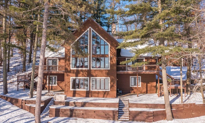 Fairview Township Cabin | Eagle's Nest on Gull Lake