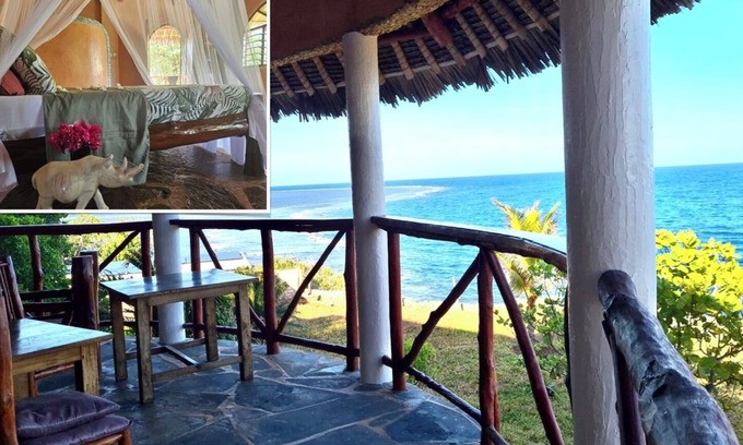 Shimoni House | Eagle Suite 38m2 in Villa 560 m2, Indian Ocean View