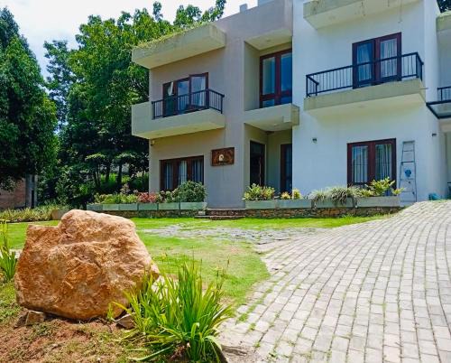 Kandy Villa | Eagles' Hideout