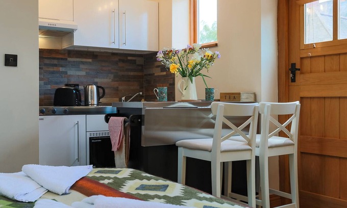 Grafton Regis Apartment | Eakley Stables - Woody
