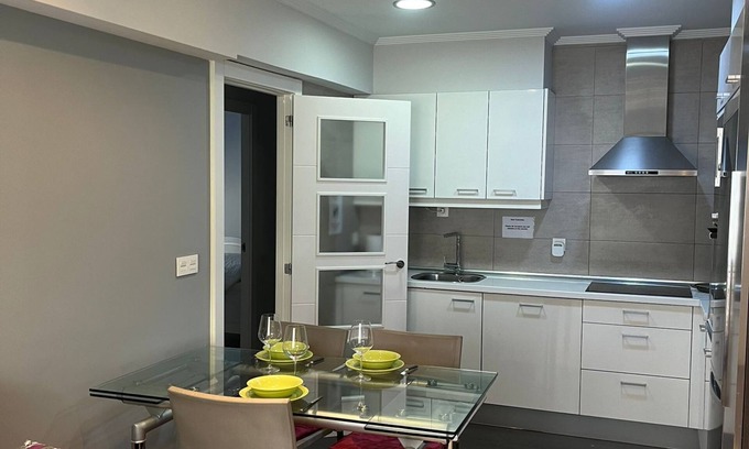 San Sebastian Centro Apartment | Easo, amplio y funcional cerca de la playa.