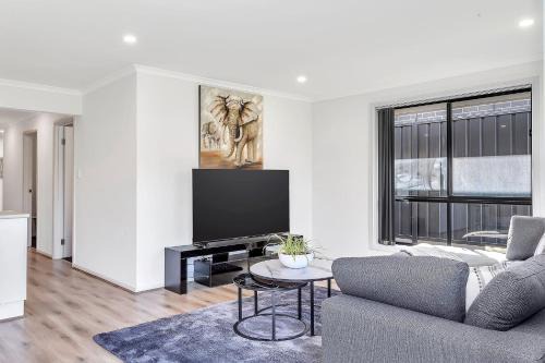 Salisbury East House | East Haven Creek