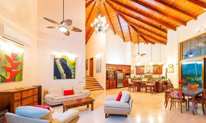 Kaneohe House | East Oahu Manor - Incredible Ocean Views from most rooms! AC