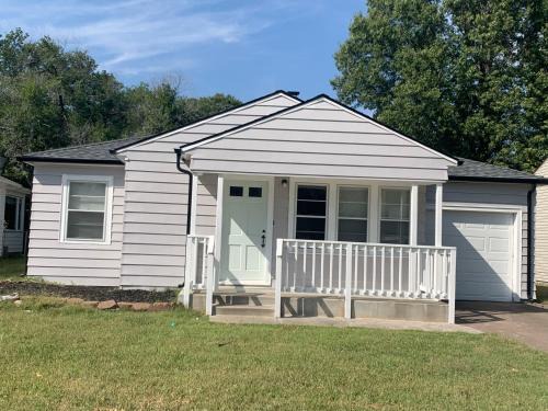 Wichita House | East Side 2BR - 1 BA Newly Remodeled Home