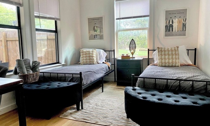 East MLK House | East Side Hideaway. Fun Spring Stay
