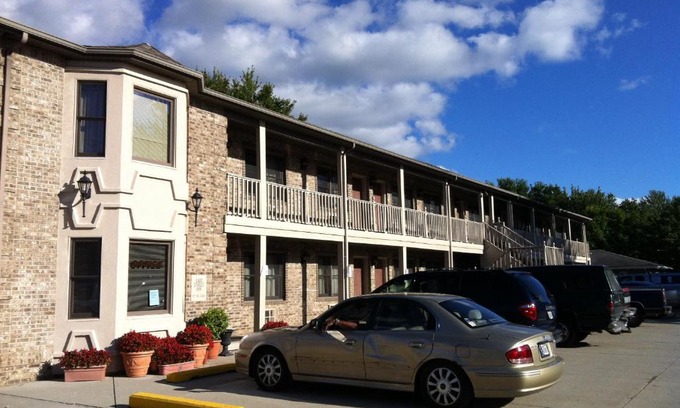 Tipton Hotel | East Street Inn & Suites