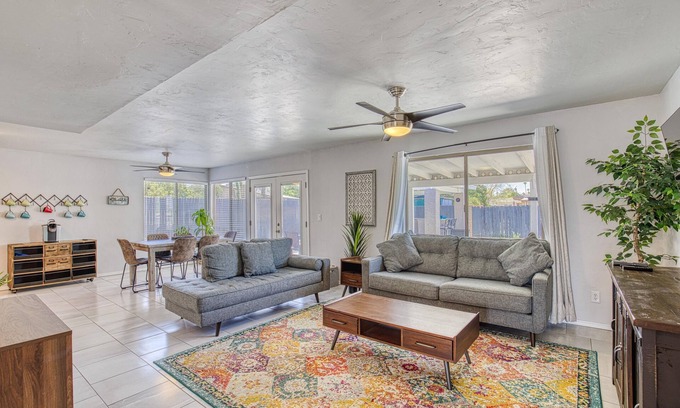 Tucson House | East Tucson - Large family home with pool and spa!