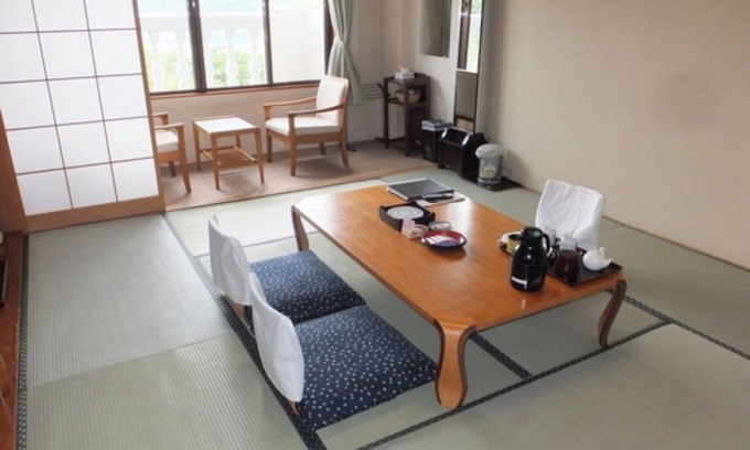 Fujikawaguchiko Hotel | East Wing Japanesestyle room 10 tatami mats v/Minamitsurugun Yamanashi