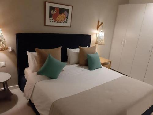 Poste Lafayette Apartment | Eastern Blue Beachfront Apartment