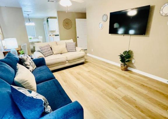 Hammond Apartment | Eastgate 14B Stylish Townhouse 5 min to downtown Hammond