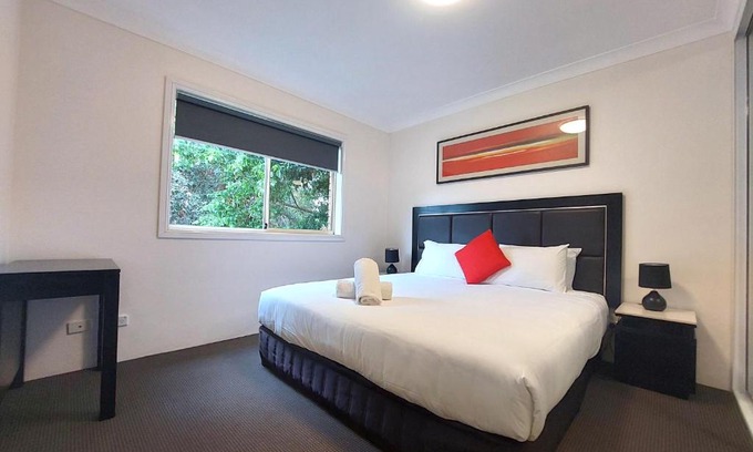 Eastwood Apartment | Eastwood Furnished Apartments