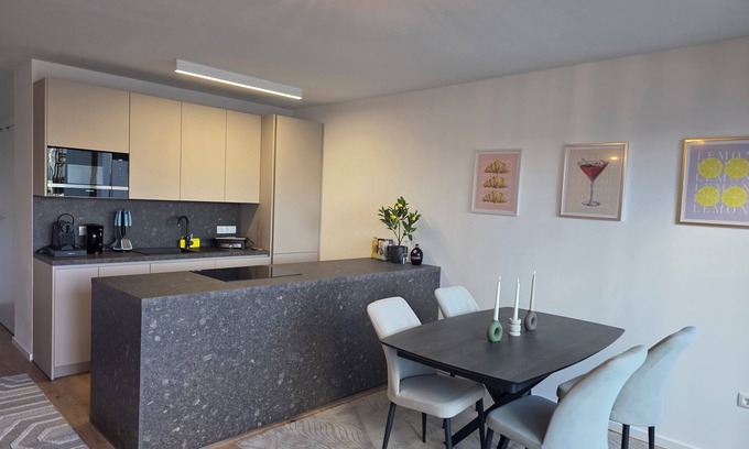 Ottakring Apartment | Easy Access to old town X 2-bedroom apartment with WiFi