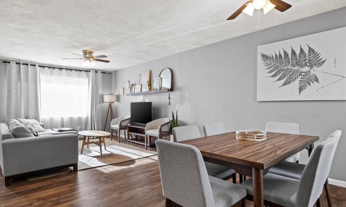 Doling House | Easy access to the interstate and all that Springfield has to offer.