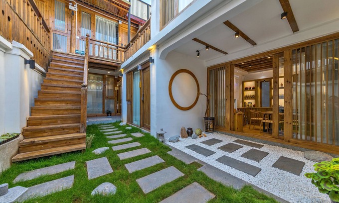 Dayan Old Town House | Easy Inn