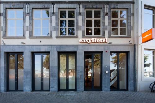 Maastricht-Centre Urban District Hotel | easyHotel Maastricht City Centre