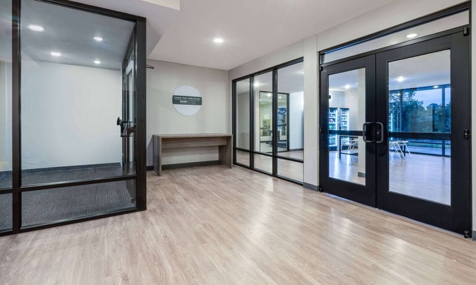 Innsbrook Hotel | ECHO Suites Extended Stay by Wyndham Richmond West