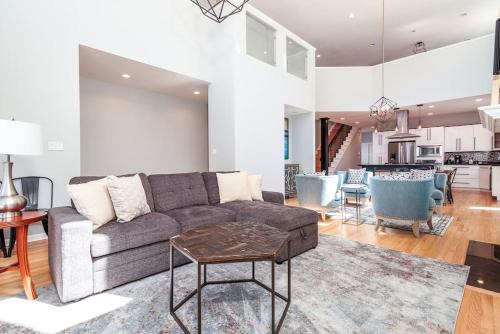 Lower East Side Apartment | Eclectic Stylish and Cozy Milwaukee Home