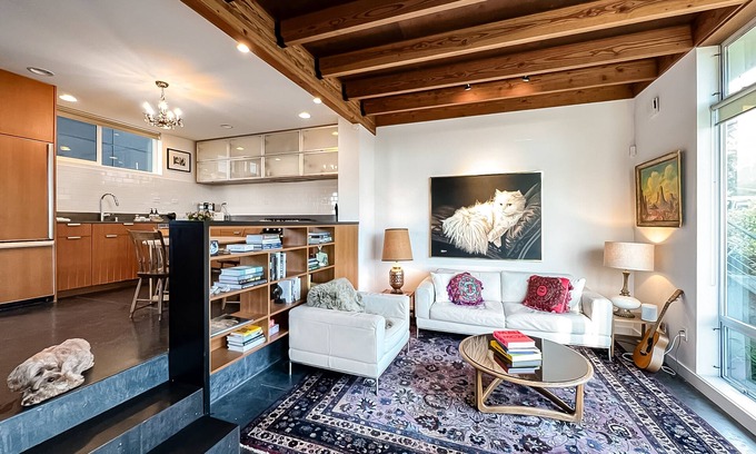 Mann House | Eclectic townhouse with balcony, enclosed yard, full kitchen, & W/D