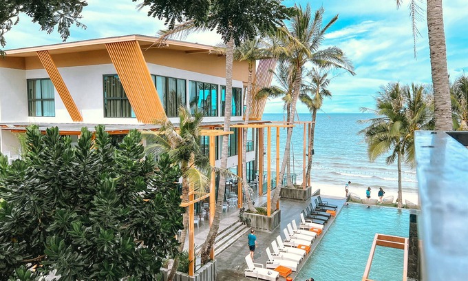 Bang Kao Hotel | Eco Cozy Beachfront Resort Chaam