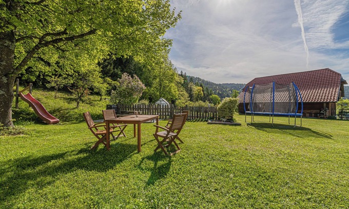 Prevalje Apartment | Eco farm Mikl Spruce Tree Apartment, Slovenj Gradec, Slovenia