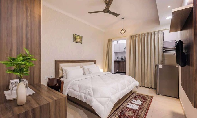 Sector 39 Apartment | Eco-friendly luxury awaits you/Garden