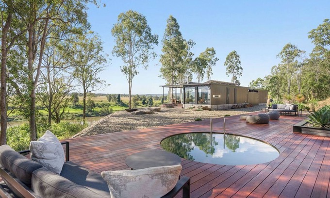 Alice House | Eco-Friendly Luxury Riverside Escape with Panoramic Views