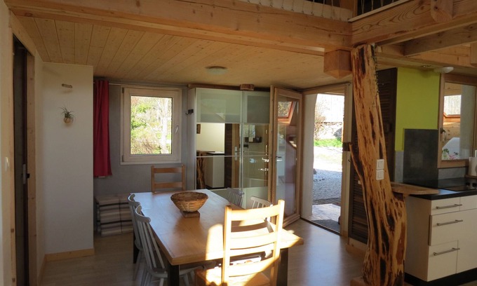 La Chapelle-sur-Furieuse Apartment | Eco gite 4 * 'On the Chemin des Vignes .' 2 steps from Salins les Bains