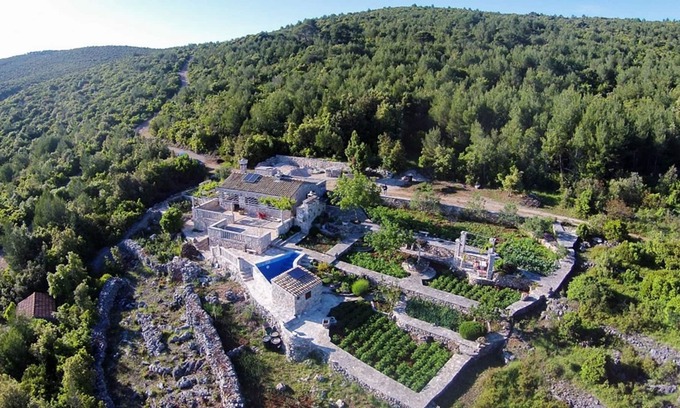 Zrnovo Cottage | Eco holiday house Cive