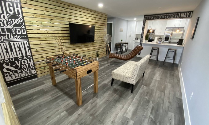 Cypress Lake Condo | Eco - Lima (at Fort Myers)