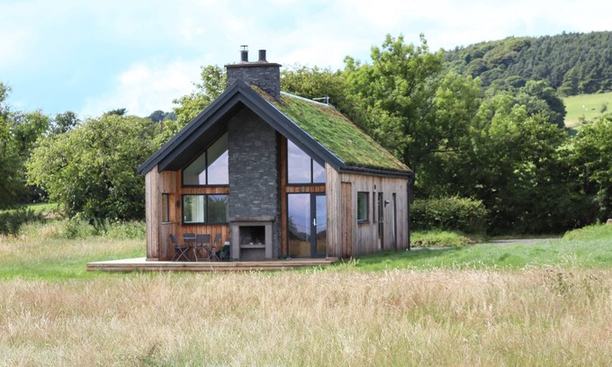 Leven House | Eco-Lodge with sea view Charleton Estate