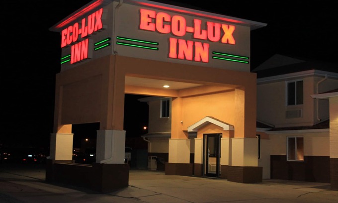 Norfolk Hotel | Eco-Lux Inn