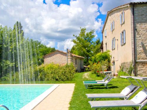 Acqualagna House | Eco-Retreat with Pool