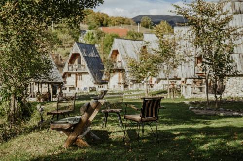 Poscenje Resort | Eco Village Nevidio