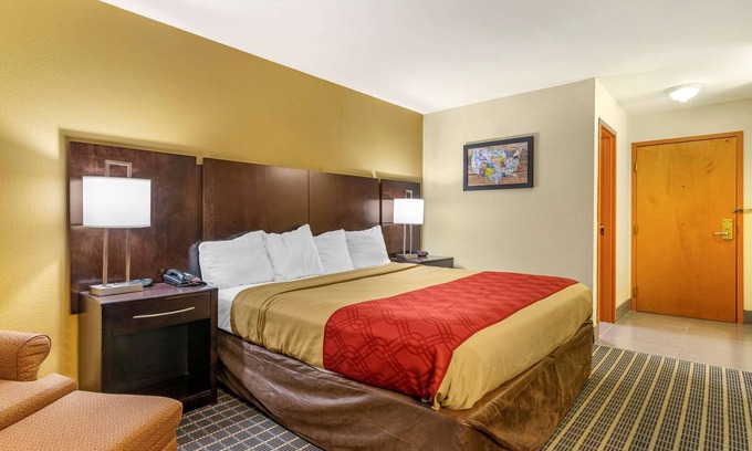 Brunswick Hotel | Econo Lodge Exit-29